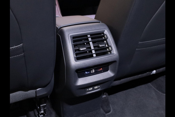 Volkswagen Tiguan 1.5 eTSI Life Edition 130 pk Automaat (DSG) | Navigatie | Elektr. trekhaak | Stoelverwarming | Parkeersensoren | 18"LM velgen  Achteruitrijcamera | Volkswagen Tiguan 1.5 eTSI Life Edition 130 pk Automaat (DSG) | Navigatie | Elektr. trekhaak | Stoelverwarming | Parkeersensoren | 18"LM velgen  Achteruitrijcamera |