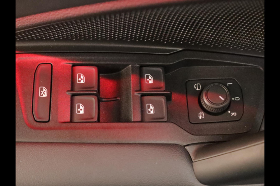 Volkswagen Tiguan 1.5 eTSI Life Edition 130 pk Automaat (DSG) | Navigatie | Elektr. trekhaak | Stoelverwarming | Parkeersensoren | 18"LM velgen  Achteruitrijcamera | Volkswagen Tiguan 1.5 eTSI Life Edition 130 pk Automaat (DSG) | Navigatie | Elektr. trekhaak | Stoelverwarming | Parkeersensoren | 18"LM velgen  Achteruitrijcamera |
