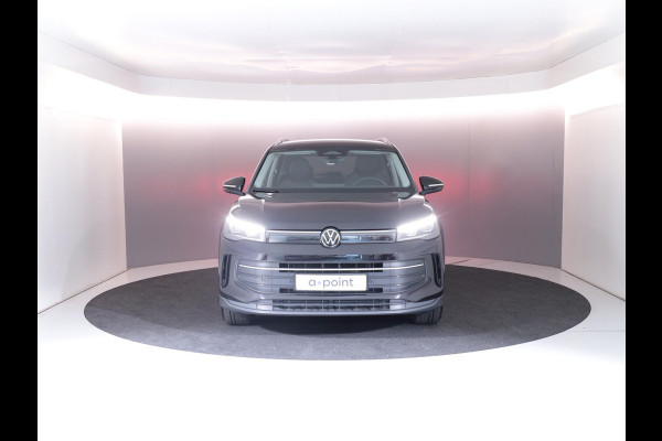 Volkswagen Tiguan 1.5 eTSI Life Edition 130 pk Automaat (DSG) | Navigatie | Elektr. trekhaak | Stoelverwarming | Parkeersensoren | 18"LM velgen  Achteruitrijcamera | Volkswagen Tiguan 1.5 eTSI Life Edition 130 pk Automaat (DSG) | Navigatie | Elektr. trekhaak | Stoelverwarming | Parkeersensoren | 18"LM velgen  Achteruitrijcamera |