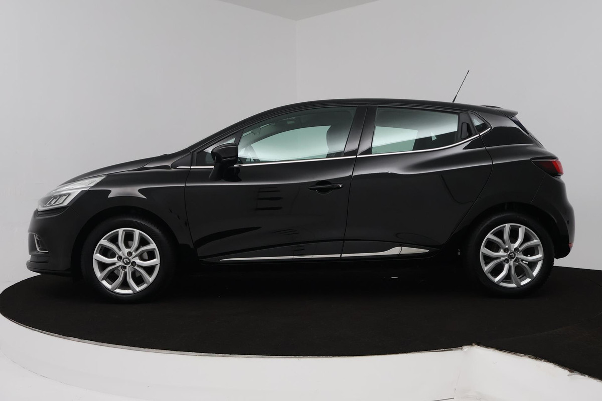 Renault Clio 0.9 TCe Intens (ACHTERUITRIJCAMERA, PARKEERSENSOREN, CRUISE CONTROL, BLUETOOTH, AIRCO)