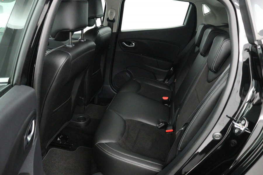 Renault Clio 0.9 TCe Intens (ACHTERUITRIJCAMERA, PARKEERSENSOREN, CRUISE CONTROL, BLUETOOTH, AIRCO)