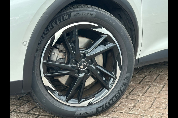 DS 7 Crossback E-Tense 4x4 Executive DS 7 Crossback E-Tense 4x4 Executive