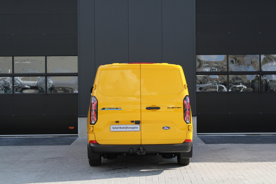 Ford E-Transit Cust. 340 L2H1 Trend 65 kWh 136pk - Trekhaak - Camera - LED - Carplay - Grootlicht Assist - Rijklaar