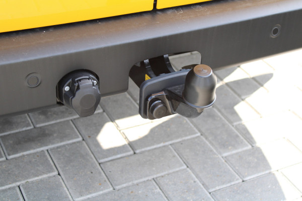 Ford E-Transit Cust. 340 L2H1 Trend 65 kWh 136pk - Trekhaak - Camera - LED - Carplay - Grootlicht Assist - Rijklaar