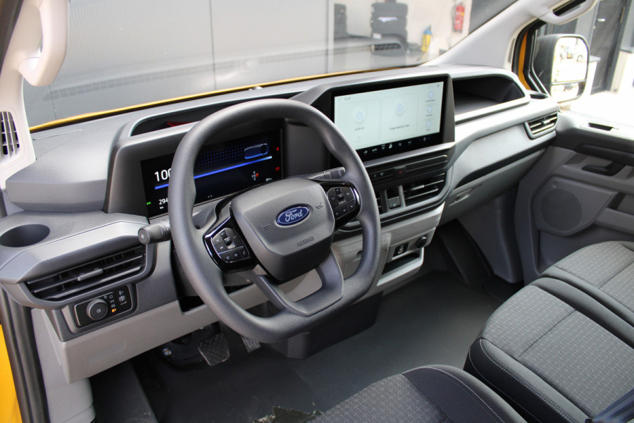 Ford E-Transit Cust. 340 L2H1 Trend 65 kWh 136pk - Trekhaak - Camera - LED - Carplay - Grootlicht Assist - Rijklaar
