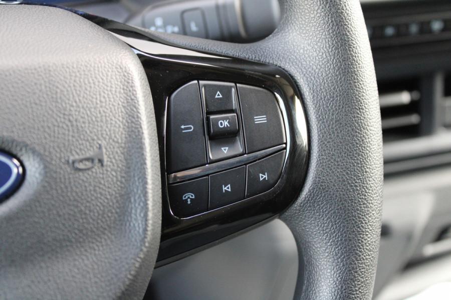 Ford E-Transit Cust. 340 L2H1 Trend 65 kWh 136pk - Trekhaak - Camera - LED - Carplay - Grootlicht Assist - Rijklaar