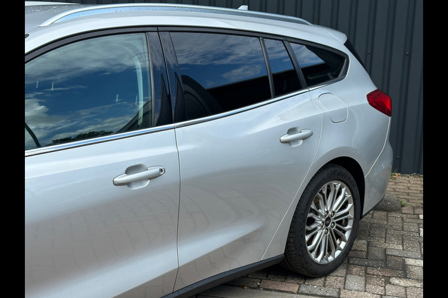 Ford FOCUS Wagon 1.0 EcoBoost Titanium Business Winter Pack Ford FOCUS Wagon 1.0 EcoBoost Titanium Business Winter Pack