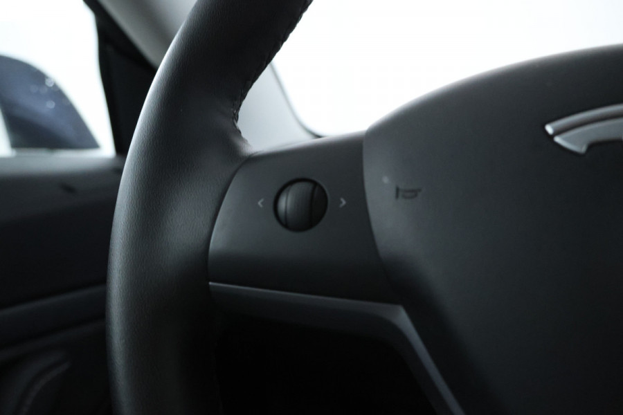Tesla Model 3 Standard RWD Plus 60 kWh Auto pilot, Airco, Trekhaak
