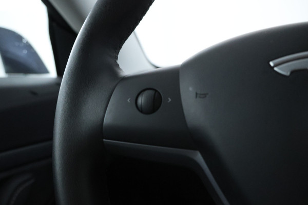 Tesla Model 3 Standard RWD Plus 60 kWh Auto pilot, Airco, Trekhaak
