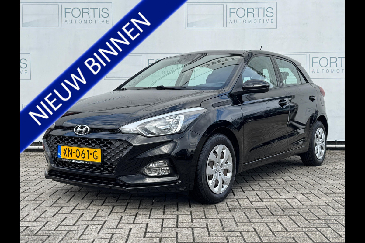 Hyundai i20 1.0 T-GDI Comfort TREKHAAK | NAVI | CAMERA Hyundai i20 1.0 T-GDI Comfort TREKHAAK | NAVI | CAMERA