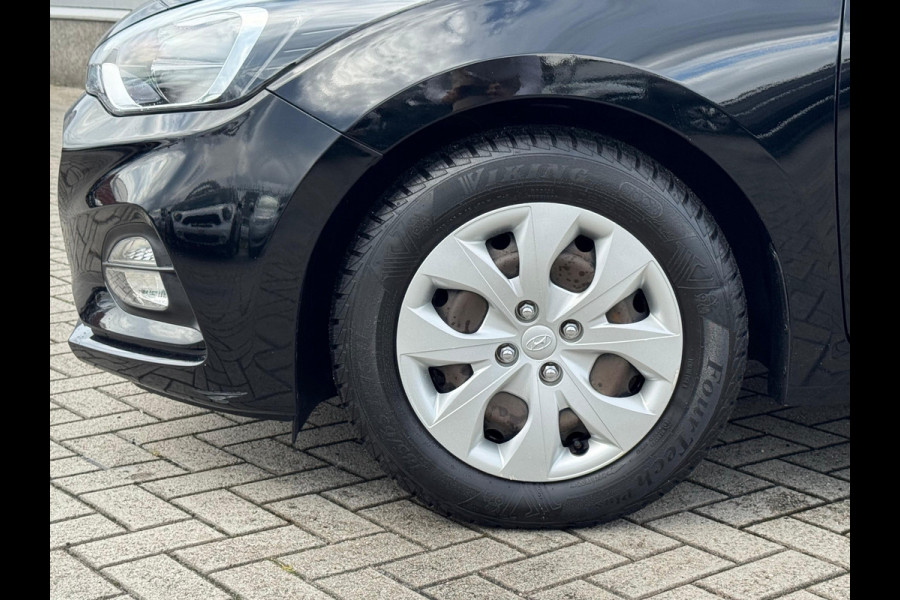 Hyundai i20 1.0 T-GDI Comfort TREKHAAK | NAVI | CAMERA