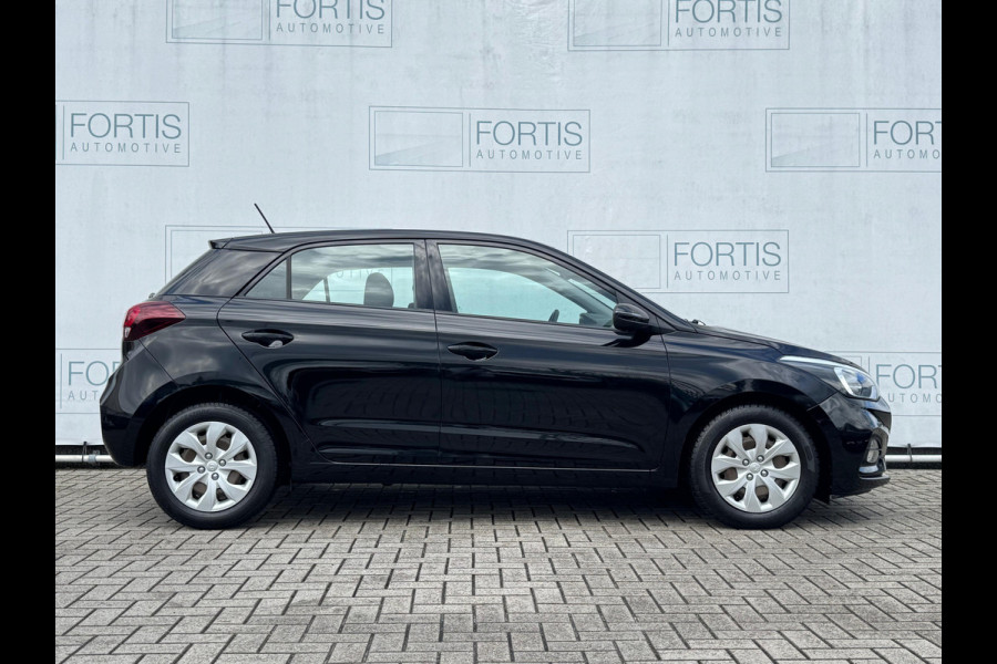 Hyundai i20 1.0 T-GDI Comfort TREKHAAK | NAVI | CAMERA