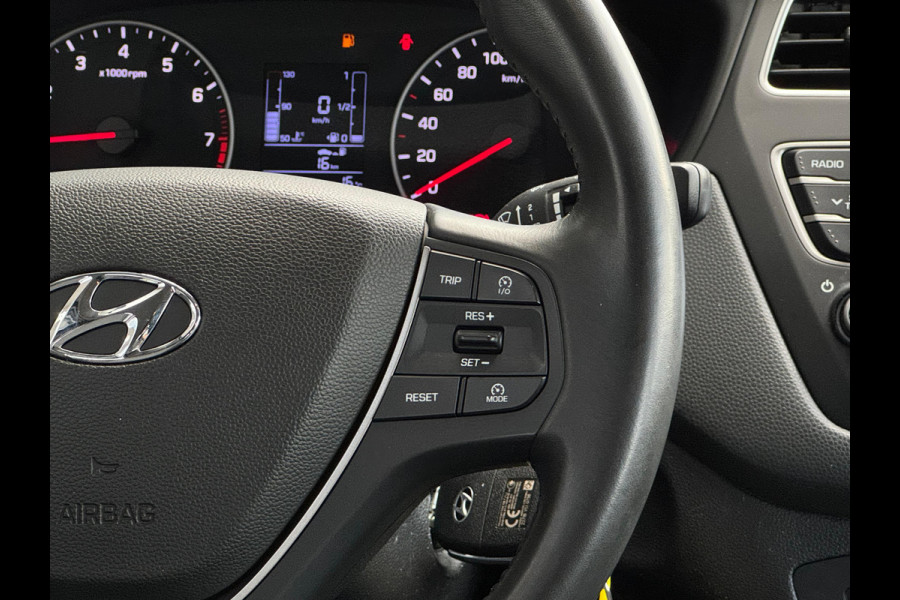 Hyundai i20 1.0 T-GDI Comfort TREKHAAK | NAVI | CAMERA
