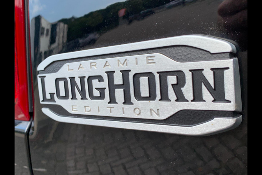 Dodge Ram 1500 Longhorn 5.7 V8 401PK 360cam 4X4 PANO Luchtvering