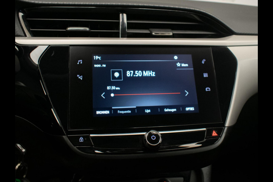 Opel Corsa 1.2 Edition Sport (APPLE CARPLAY,NAVI,LANE ASSIST,PDC,LED,CRUISE,ELEKTRISCH PAKKET,SPORTSTOELEN,NETTE STAAT)