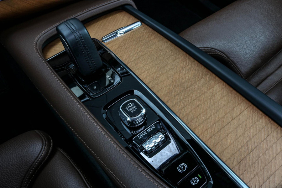 Volvo XC90 2.0 T8 R-Design - PANO - LUCHTVERING - HARMAN KARDON