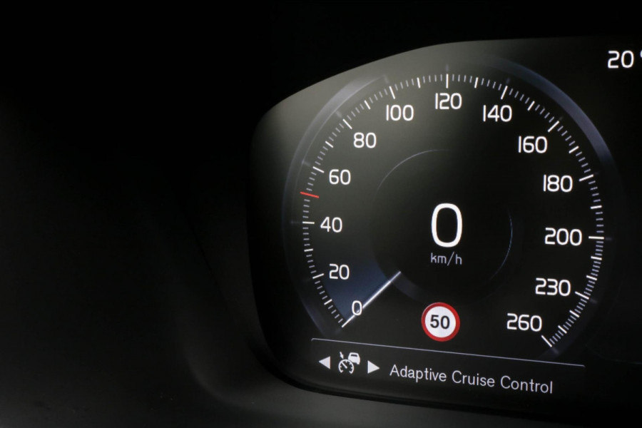 Volvo XC90 2.0 T8 R-Design - PANO - LUCHTVERING - HARMAN KARDON
