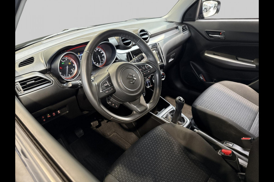 Suzuki Swift 1.2 Style Smart Hybrid