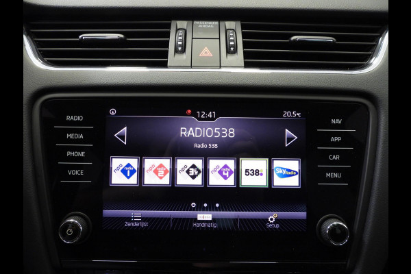 Škoda Octavia Combi 1.0 TSI Ambition Business NAVI/CLIMA/TREKH./18"LMV!