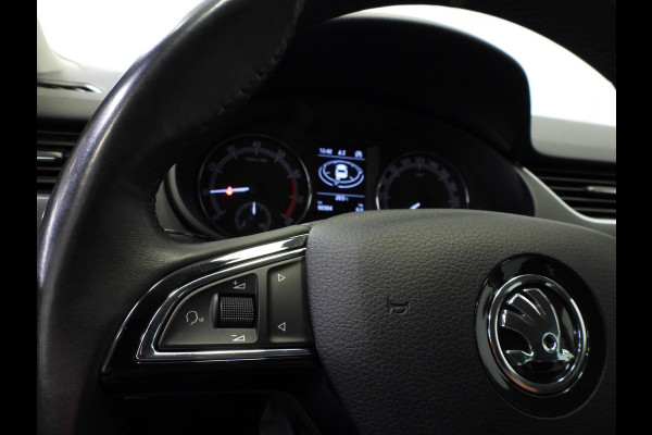 Škoda Octavia Combi 1.0 TSI Ambition Business NAVI/CLIMA/TREKH./18"LMV!