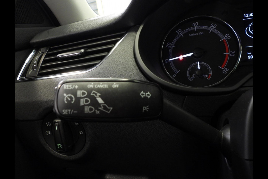 Škoda Octavia Combi 1.0 TSI Ambition Business NAVI/CLIMA/TREKH./18"LMV!