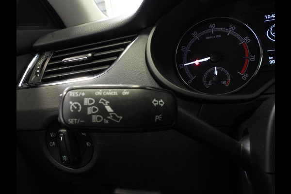 Škoda Octavia Combi 1.0 TSI Ambition Business NAVI/CLIMA/TREKH./18"LMV!