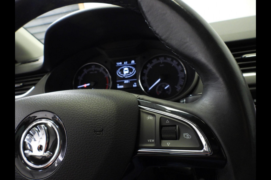 Škoda Octavia Combi 1.0 TSI Ambition Business NAVI/CLIMA/TREKH./18"LMV!