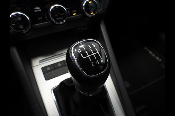 Škoda Octavia Combi 1.0 TSI Ambition Business NAVI/CLIMA/TREKH./18"LMV!