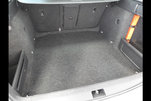 Škoda Octavia Combi 1.0 TSI Ambition Business NAVI/CLIMA/TREKH./18"LMV!