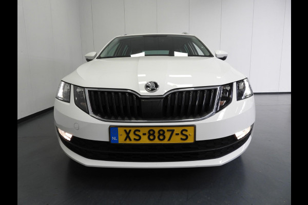 Škoda Octavia Combi 1.0 TSI Ambition Business NAVI/CLIMA/TREKH./18"LMV!