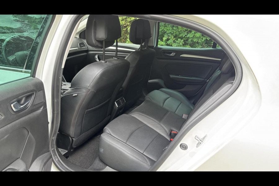 Renault Mégane 1.3 TCe Intens aut 130 pk | leer | navi | LED