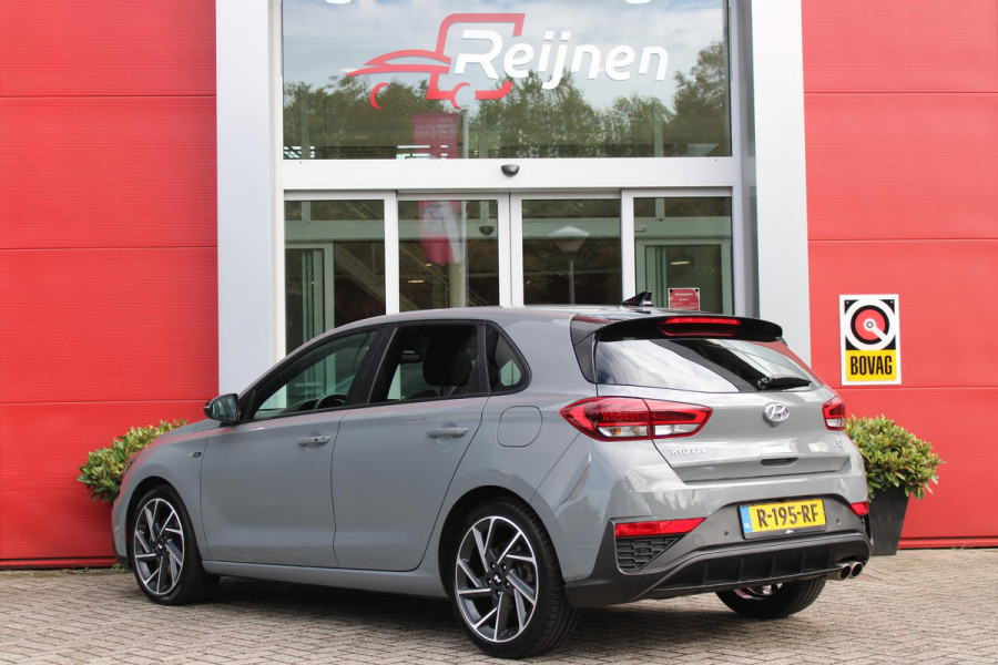 Hyundai i30 1.5 T-GDi 160PK MHEV N LINE | ELEKTRISCH VERSTELBARE BESTUUDERSSTOEL MET GEHEUGENFUNCTIE | STOEL VERWARMING | PARKEERSENSOREN VOOR EN ACHTER | ACHTERUITRIJ CAMERA | APPLE CARPLAY/ANDROID AUTO | NAVIGATIE | KEYLESS ENTRY/START | FULL LED KOPLAMPEN | DRAADLOZE TELEFOONLADER | DODEHOEK DETECTIE | CRUISE CONTROL |