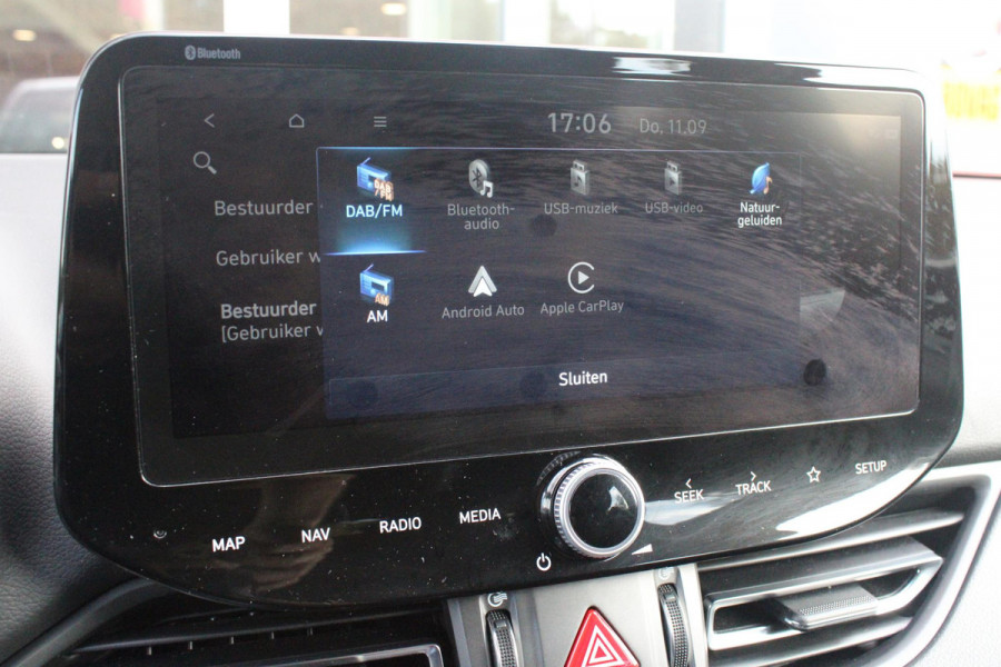 Hyundai i30 1.5 T-GDi 160PK MHEV N LINE | ELEKTRISCH VERSTELBARE BESTUUDERSSTOEL MET GEHEUGENFUNCTIE | STOEL VERWARMING | PARKEERSENSOREN VOOR EN ACHTER | ACHTERUITRIJ CAMERA | APPLE CARPLAY/ANDROID AUTO | NAVIGATIE | KEYLESS ENTRY/START | FULL LED KOPLAMPEN | DRAADLOZE TELEFOONLADER | DODEHOEK DETECTIE | CRUISE CONTROL |