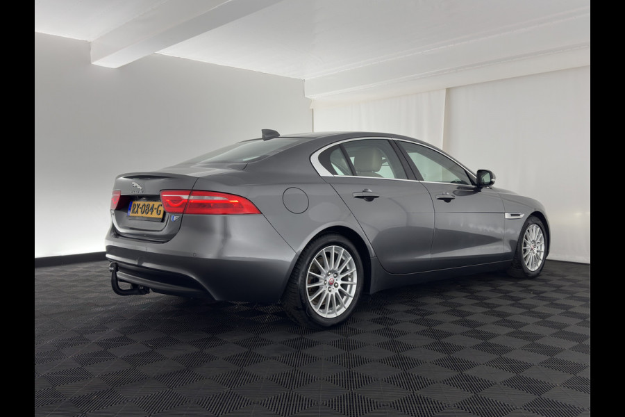 Jaguar XE 2.0 D Prestige [ DISTRIBUTIE-HOORBAAR ] Aut. *LUXURY-LEATHER | XENON | NAVI-FULLMAP | CAMERA | HEATED-COMFORTSEATS | ECC | KEYLESS | SHIFT-PADDLES | LANE-ASSIST |  PDC | CRUISE | TOWBAR | 17''ALU*