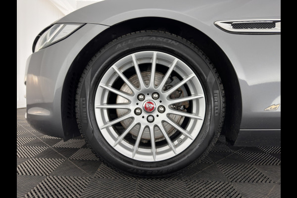 Jaguar XE 2.0 D Prestige [ DISTRIBUTIE-HOORBAAR ] Aut. *LUXURY-LEATHER | XENON | NAVI-FULLMAP | CAMERA | HEATED-COMFORTSEATS | ECC | KEYLESS | SHIFT-PADDLES | LANE-ASSIST |  PDC | CRUISE | TOWBAR | 17''ALU*