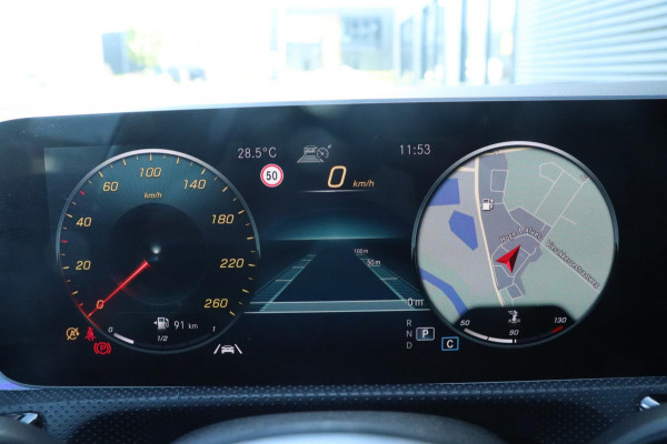 Mercedes-Benz A-Klasse 250 | PANO / HUD / EDITION 1