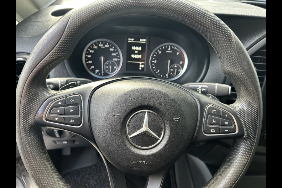 Mercedes-Benz Vito 116 CDI Extra lang / Dubbele cabine / LED / Achterdeuren / 9G-TRONIC / 2500KG Trekhaak / Camera / Parkeersensoren / Navigatie /