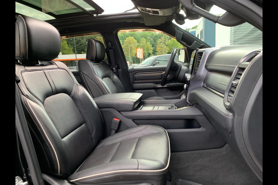 Dodge Ram 1500 Limited Night 5.7 V8 401PK 360cam 4X4 PANO Luchtvering