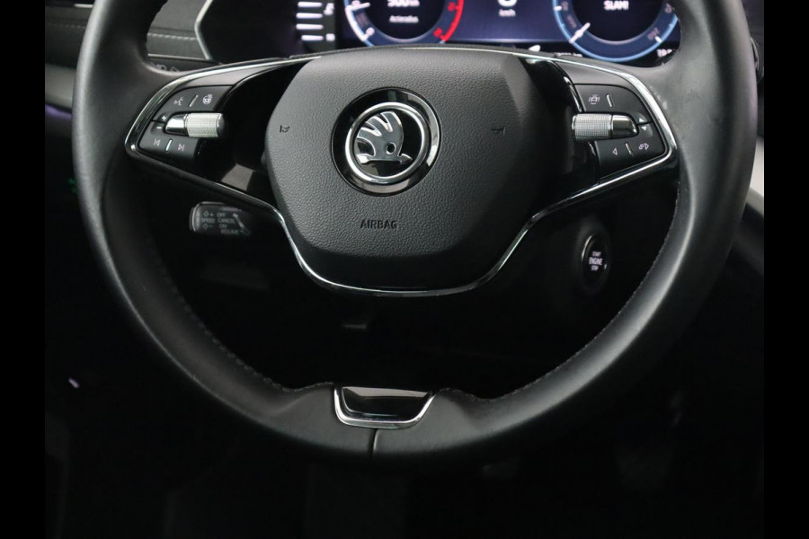 Škoda Octavia Combi 1.0 TSI Business Edition Plus | Stoelverwarming | Stuurverwarming | Adaptive cruise | Navigatie | Carplay | Sfeerverlichting | LED | Parkeersensor