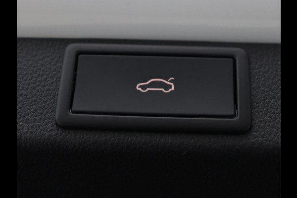 Škoda Octavia Combi 1.0 TSI Business Edition Plus | Stoelverwarming | Stuurverwarming | Adaptive cruise | Navigatie | Carplay | Sfeerverlichting | LED | Parkeersensor