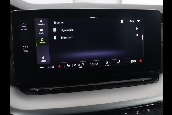 Škoda Octavia Combi 1.0 TSI Business Edition Plus | Stoelverwarming | Stuurverwarming | Adaptive cruise | Navigatie | Carplay | Sfeerverlichting | LED | Parkeersensor