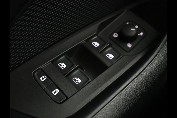 Škoda Octavia Combi 1.0 TSI Business Edition Plus | Stoelverwarming | Stuurverwarming | Adaptive cruise | Navigatie | Carplay | Sfeerverlichting | LED | Parkeersensor