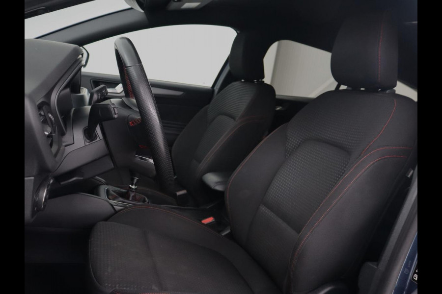 Ford FOCUS Wagon 1.0 EcoBoost Hybrid ST Line Style | Trekhaak | Carplay | Navigatie | Camera | Stoelverwarming | Stuurverwarming | Cruise controle | Climate controle