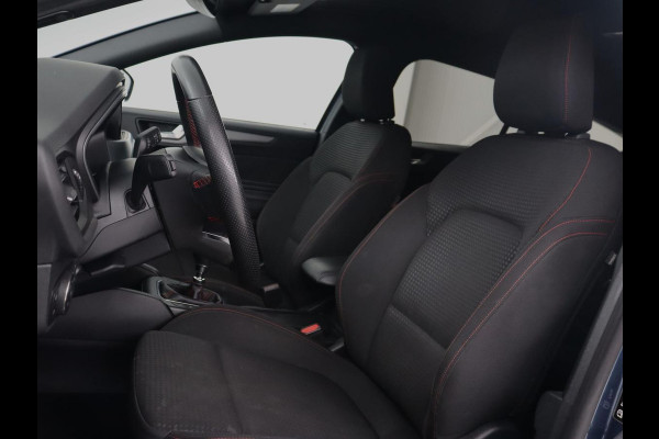 Ford FOCUS Wagon 1.0 EcoBoost Hybrid ST Line Style | Trekhaak | Carplay | Navigatie | Camera | Stoelverwarming | Stuurverwarming | Cruise controle | Climate controle
