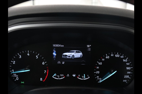 Ford FOCUS Wagon 1.0 EcoBoost Hybrid ST Line Style | Trekhaak | Carplay | Navigatie | Camera | Stoelverwarming | Stuurverwarming | Cruise controle | Climate controle