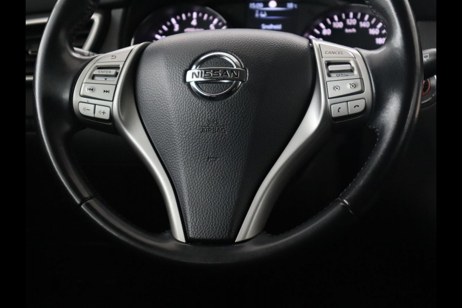 Nissan QASHQAI 1.2 N-Connecta | Panoramadak | Camera | Navigatie | Cruise controle | DAB | Bluetooth | LMV 18 inch