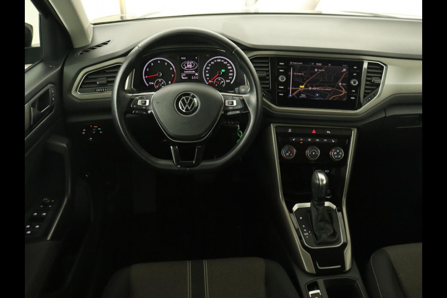 Volkswagen T-Roc 1.5 TSI Style Business | Automaat | Navigatie | Adaptive Cruise | Parkeersensor | Stoelverwarming | Carplay