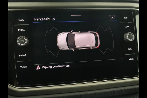 Volkswagen T-Roc 1.5 TSI Style Business | Automaat | Navigatie | Adaptive Cruise | Parkeersensor | Stoelverwarming | Carplay
