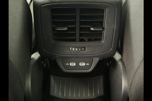 Volkswagen T-Roc 1.5 TSI Style Business | Automaat | Navigatie | Adaptive Cruise | Parkeersensor | Stoelverwarming | Carplay