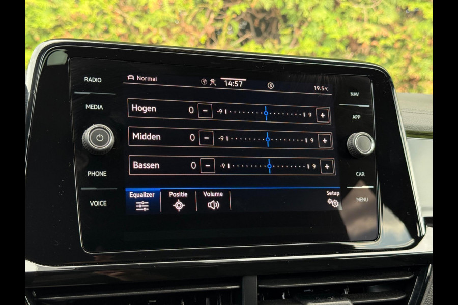Volkswagen T-Roc 1.5 TSI 3x R-Line Panorama CarPlay